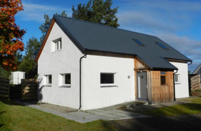 Muir Edge - Highland Holiday Homes