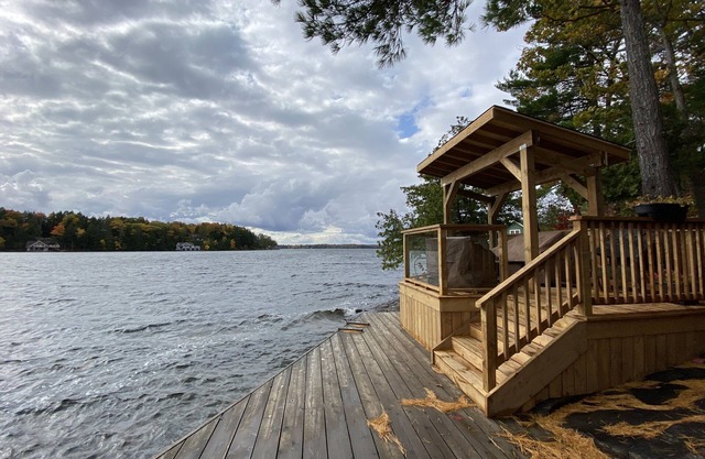 MUSKOKA Cottage Island Retreat