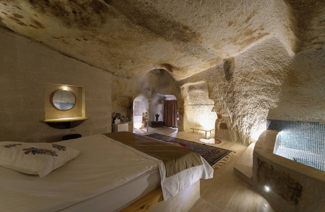 My Cave Suites
