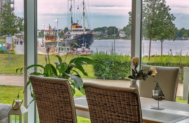 "myHarbourfront", luxuriöses Wohnen an der Hafenmole
