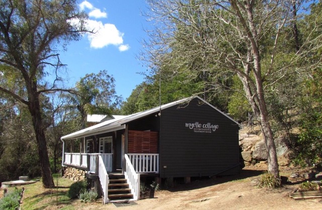 "Myrtle Cottage Motel Style Room"
