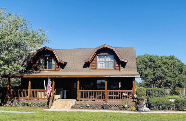 Mystic Cabin Home with pool near Orlando close to Disney