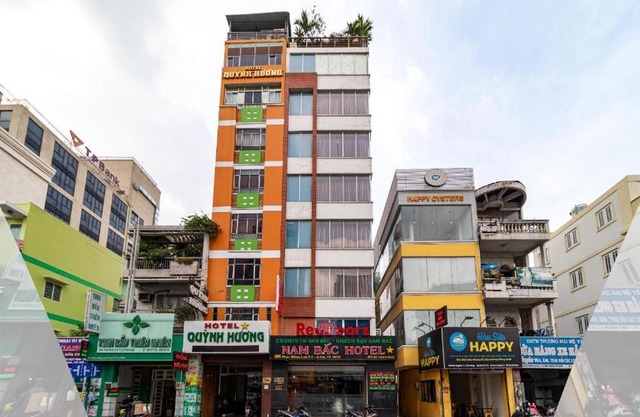 Nam Bắc Hotel - 206 Phan Đăng Lưu, Q.Phú Nhuận - by Bay Luxury