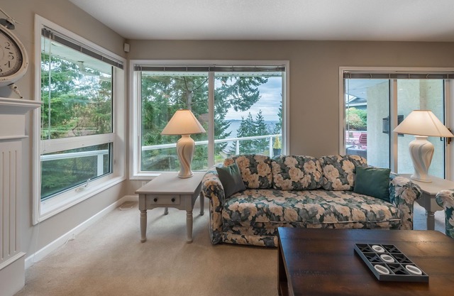 Nanoose Bay/Fairwinds Golf Retreat featuring Ocean Views