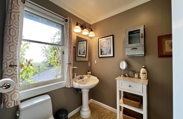 Napa Valley Oasis - Fully furnished large home rental for lease!