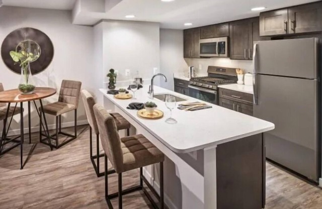 National at Courthouse Towers