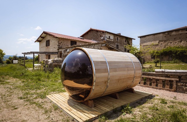 Nature gite, natural swimming pool, sauna, Nordic bath, farmhouse