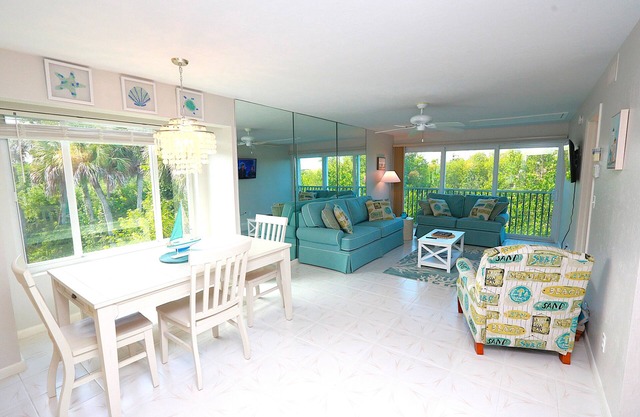 Nature Lover’s Retreat – 2BR/2BA Condo on Marco Island