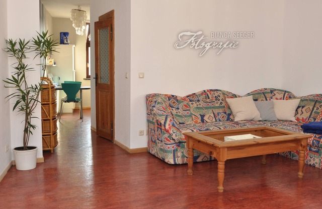 NB holiday apartment or live temporarily/near the train station