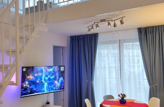 Near Airport BER/Adlershof Maisonette Schönefeld for 5 persons/3 beds