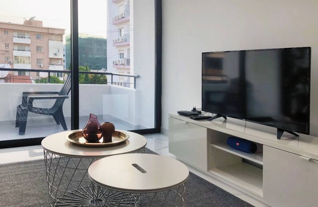 NEAR BEACH (!) 2BR URBAN APARTMENT NEAR THE CITY CENTRE