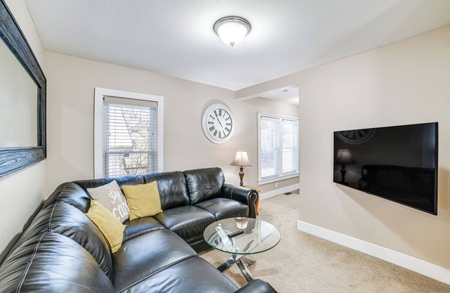 Near Hiking & Skiing: Cozy Home in Cortland!