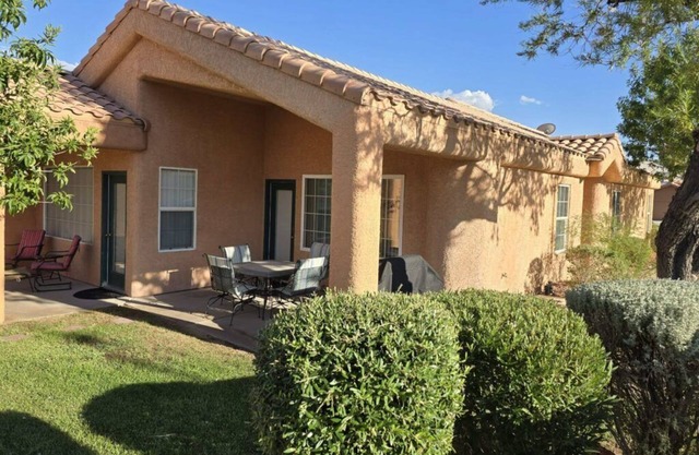 NEED A GOLF GETAWAY? Welcome to Masters Villas Resort, on Oasis golf course.