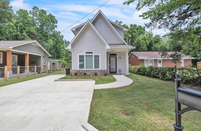 Nelson Near MSU by OneHometown Getaways