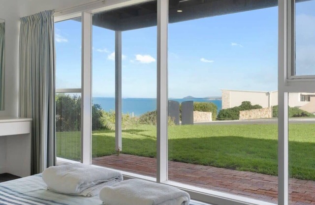 Neptune - 2/4 Hutton St Port Elliot