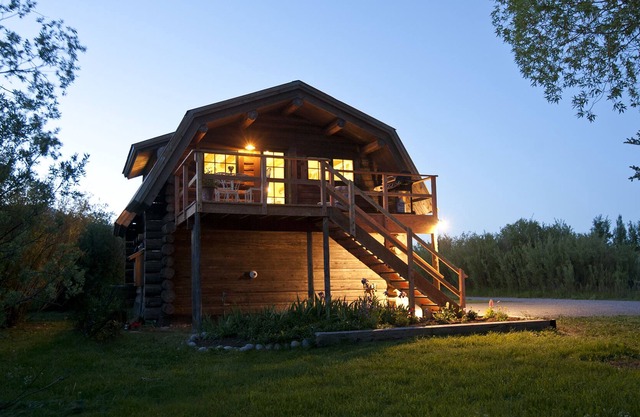 NetherCabin Quintessential Log Cabin 2 Bedrooms in Wilson, WY