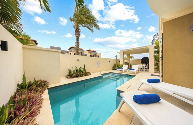 NEW 3BR - 0.5 Miles to the Beach w/Private Pool, Gym, BBQ in a Gated Community