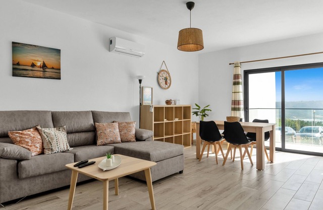 New Apartment Monte Clérigo Beach