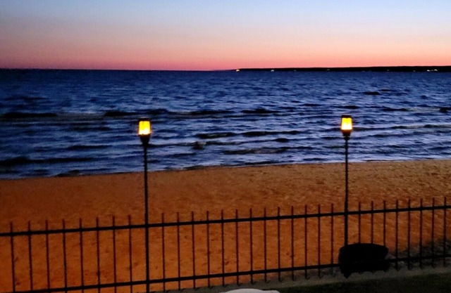 New Beach House at Sunset Cottages