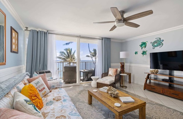 NEW! Beachfront Condo & Amazing Views