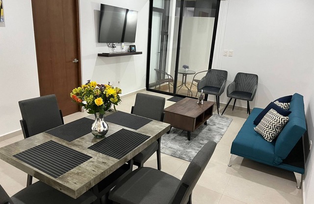 New & beautiful apartment (GF) with private pool