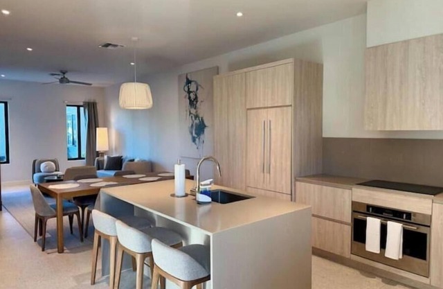 New build - 1bd - Gated - Pool Beach and Gym access - Quiet Area
