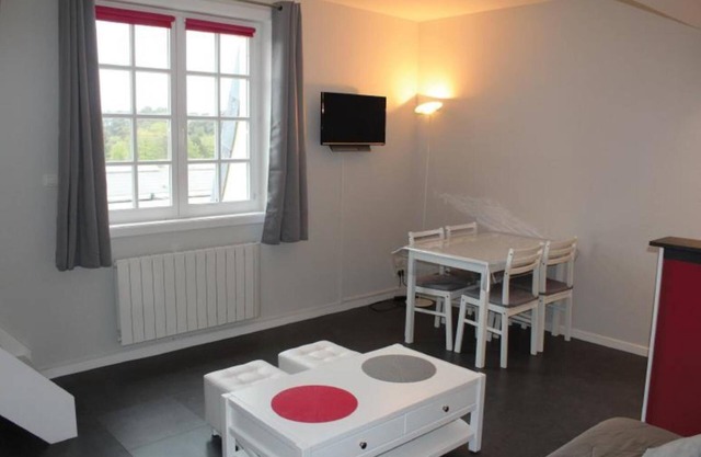NEW . Charming duplex T2 with pool and tennis