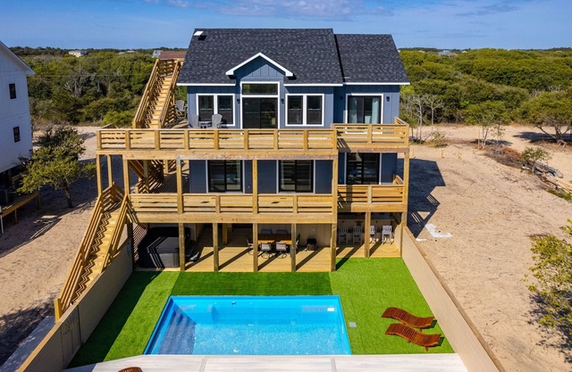New Construction! 4BD Home w/Pool, Hot Tub, Close to Beach, Wild Horses​, Views