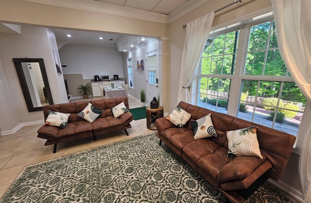New Cottage style basement home in Lawrenceville