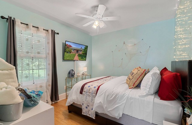 NEW Cozy 2 BD 2 BTH w/Arcade Movie Thtr Pool Tbl