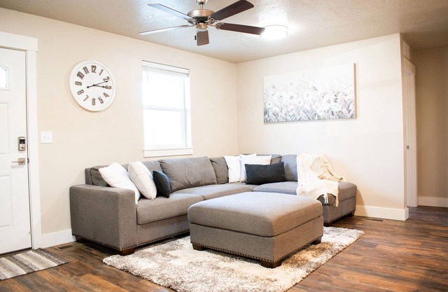 New family-sized home in the heart of old-town Nampa - walking distance to NNU!