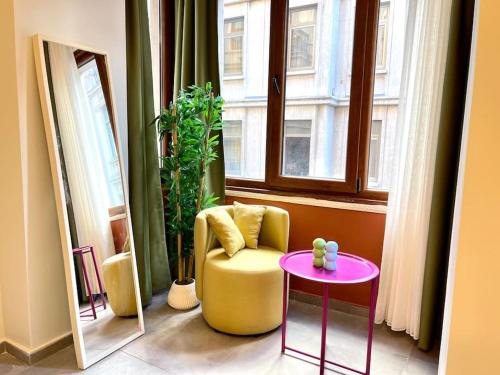 New Flat,3BR,AC, 200 mt to Taksim