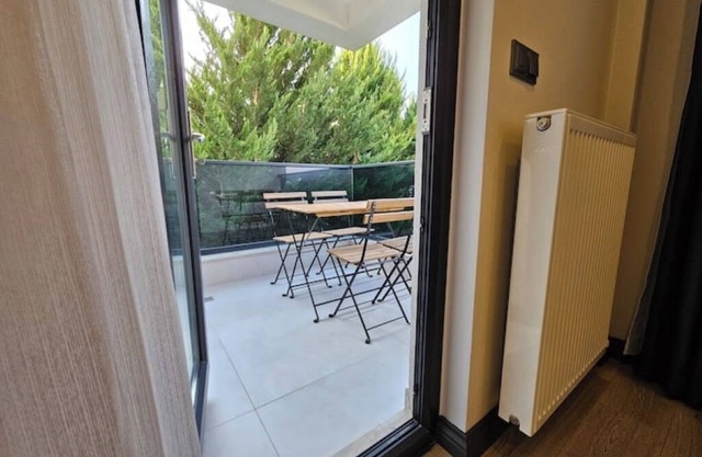 New Flat&Large Living Space(2-5) Near Lara Beach
