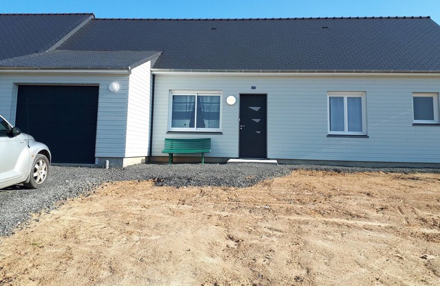 New house, 3 bedrooms, 100m2 with terrace and garage