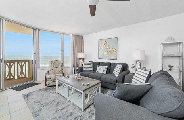 New Listing! Direct oceanfront condo with huge balcony and beachfront pool