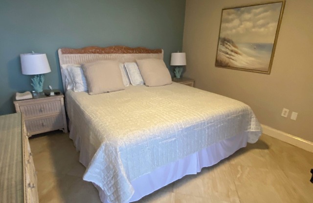 NEW LISTING- Ideal Oceanside Location and Recent Renovation/DREAM Combination!
