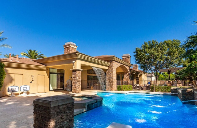 *New Listing!* | Luxe Mesa Mansion