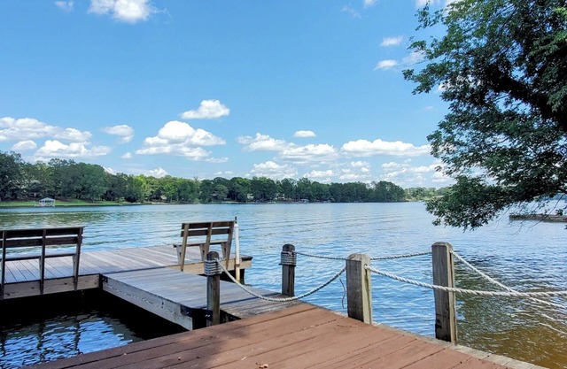 New Listing! Perfect Lake Bowen Home With Lake Views, Decks, & Dock