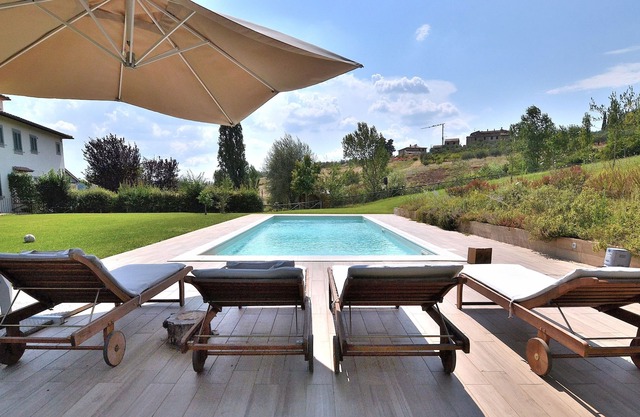 New Loft CHIANTI area btw Florence & Siena (Wifi, Air condition, Parking)