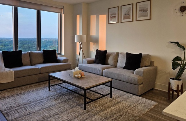 New modern and upscale 1-bedroom rental unit with great amenities!