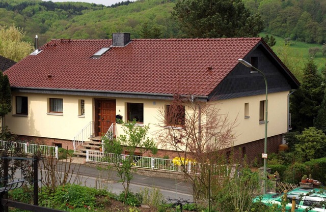 New quiet 100m² apmnt for 2-6 pers, friends, families, disabled; terrace, garden, billard