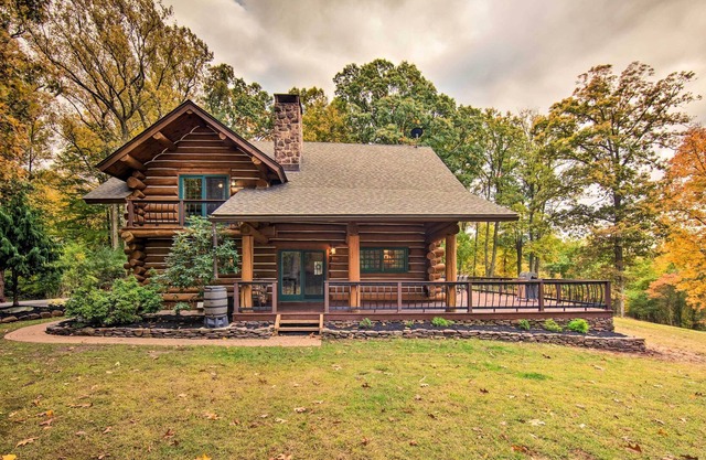 NEW! Sunset Lodge Retreat Escape: 17 Private Acres