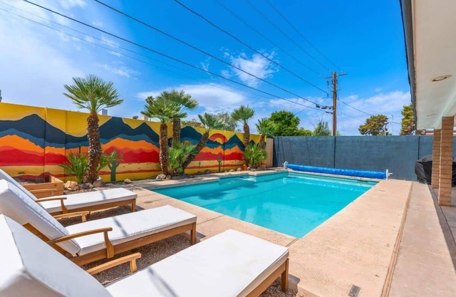 *NEW* Tempe Family Pool Oasis - 4BR + Pool Table