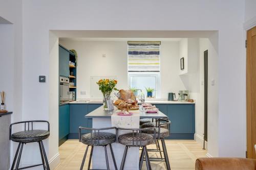 NEW The Procession Grade II Listed and Pet Friendly