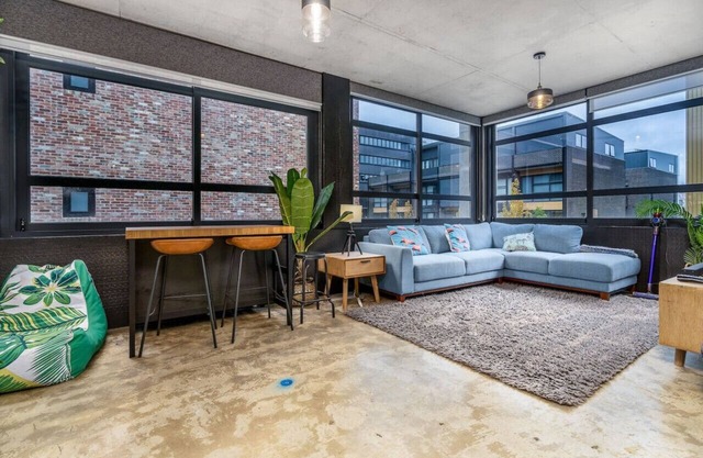 New to VRBO: Kingston Foreshore's Charming 2BR Apt