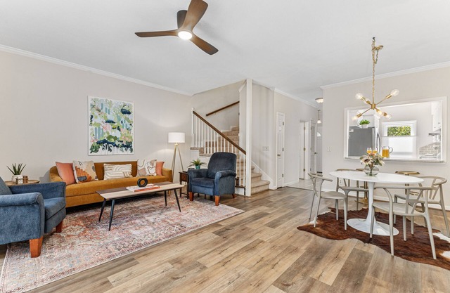 NEW Trendy Midtown Vibes Townhouse, Fenced Yard