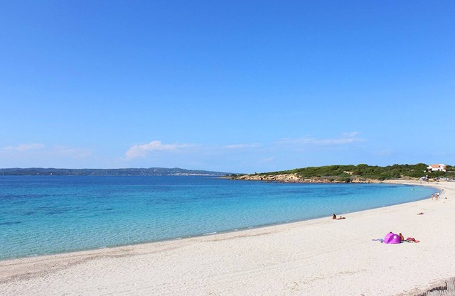 New villa just minutes from the beaches