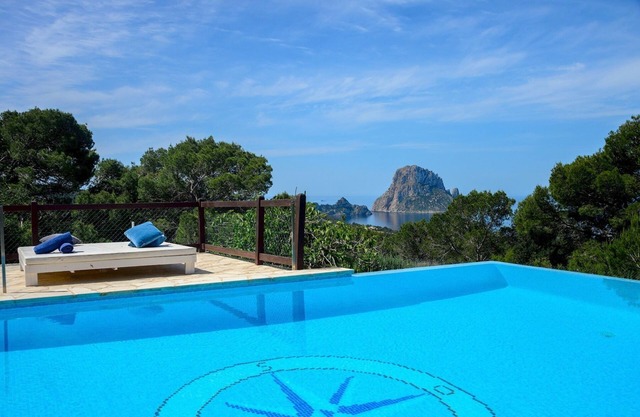 New! Villa Savinar - Studio Villa, Sleeps 8