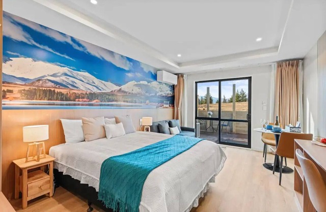 New warm modern 1 bedroom premuim studio/kingbed+sofa bed/unit2