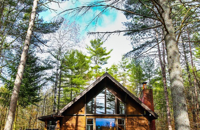 NEW Whiteface Mtn. View Cabin close to Lake Placid
